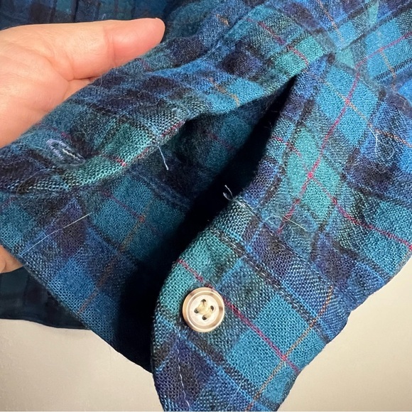 Pendleton Pure Virgin Wool Blue and Green Plaid Button Down Women’s Size Large - Picture 9 of 15
